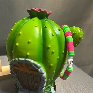 Women’s bracelet that is cactus themed